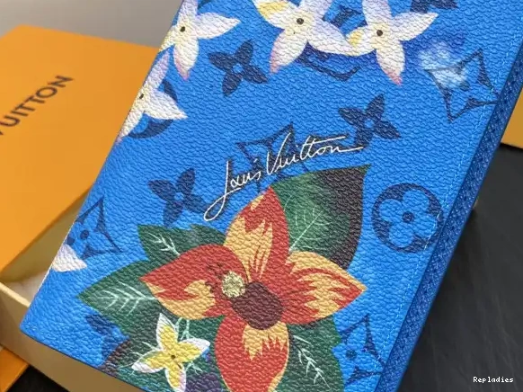 Repzbay COVER-10*14*2.5CM Louis Vuitton PASSPORT 0520